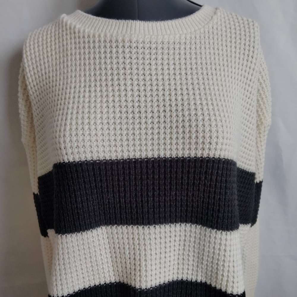XXI Forever 21 Sweater Boxy Chunky Size S Black Off White Stripe Relaxed Cozy - Picture 4 of 14